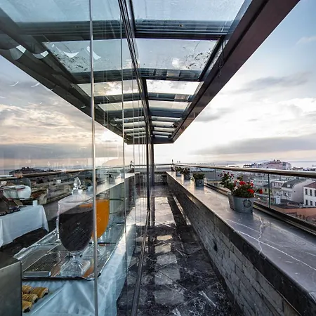 Hotel Taksim Pera Center 4*