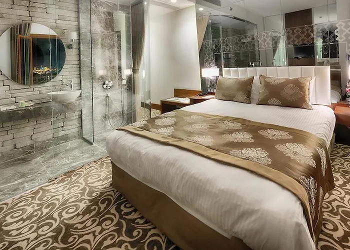 Taksim Pera Center Hotel