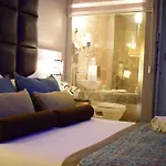 Taksim Pera Center 4*