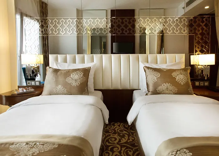 Taksim Pera Center Hotel 4*