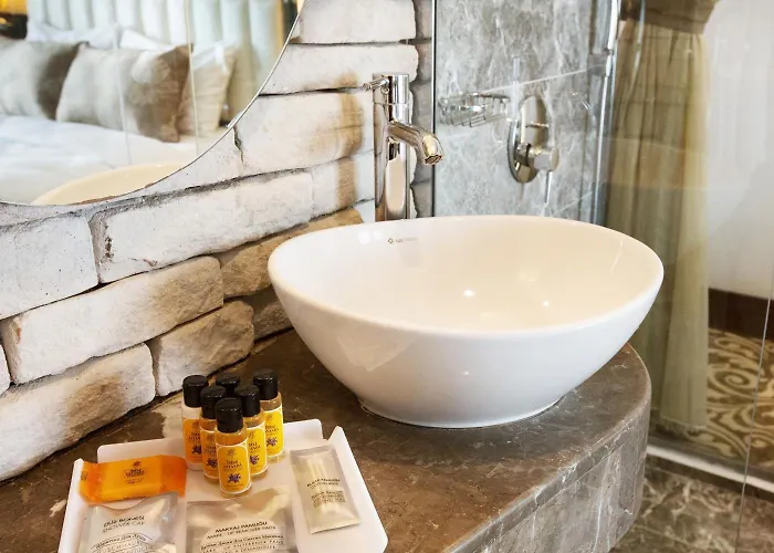 Taksim Pera Center 4*