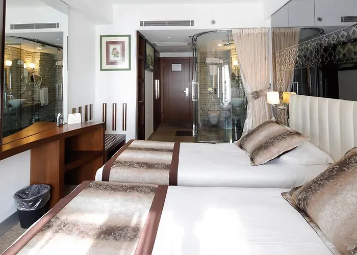 Hotel Taksim Pera Center