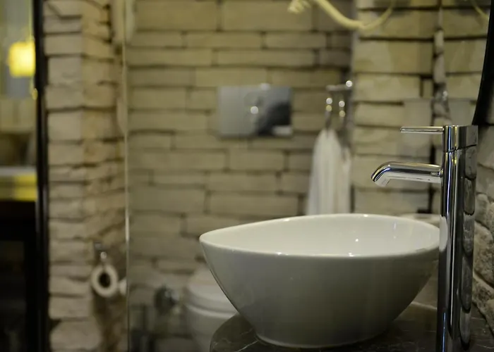 Taksim Pera Center Hotel