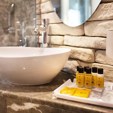 Taksim Pera Center Hotel