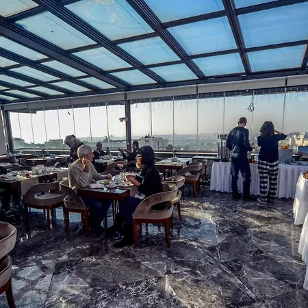 Taksim Pera Center Hotel